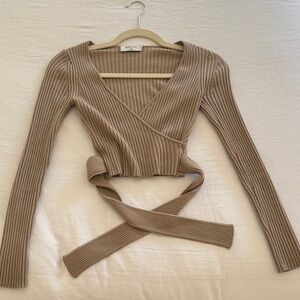 Aritzia Romeo Sweater